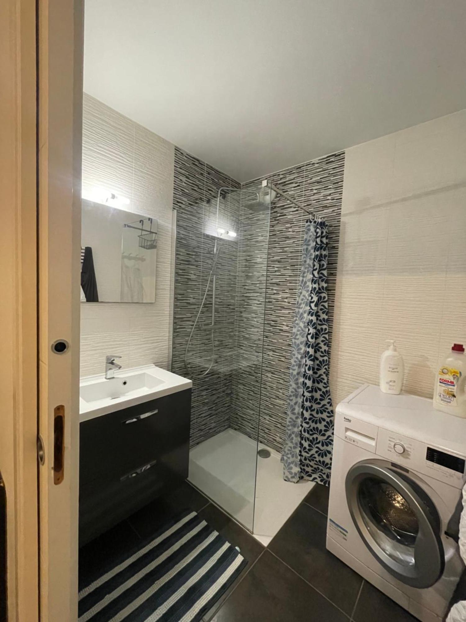 Pleasant Garden Apartment ดูแวนน์ ภายนอก รูปภาพ